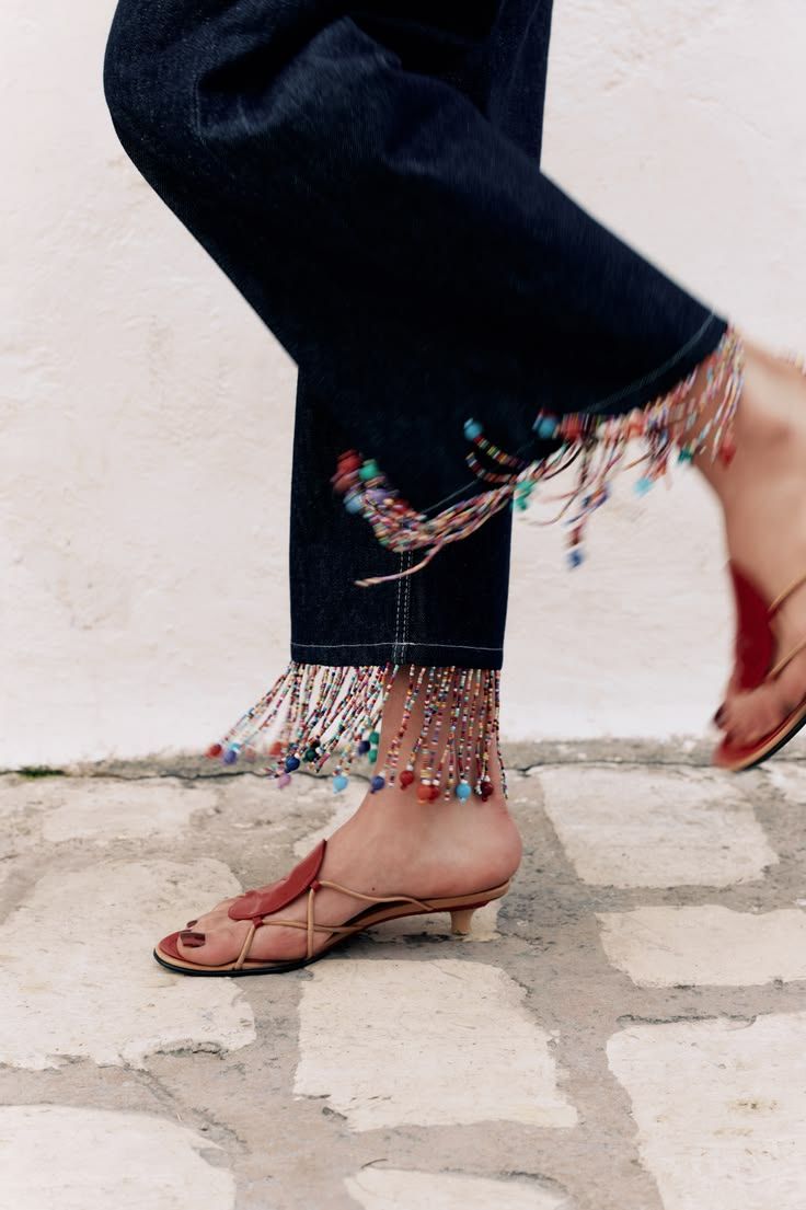 Sustainable Fashion on a Budget: Practical Tips for the Real World