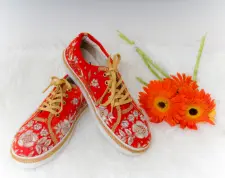Mystic Flora — Cherry Twirls