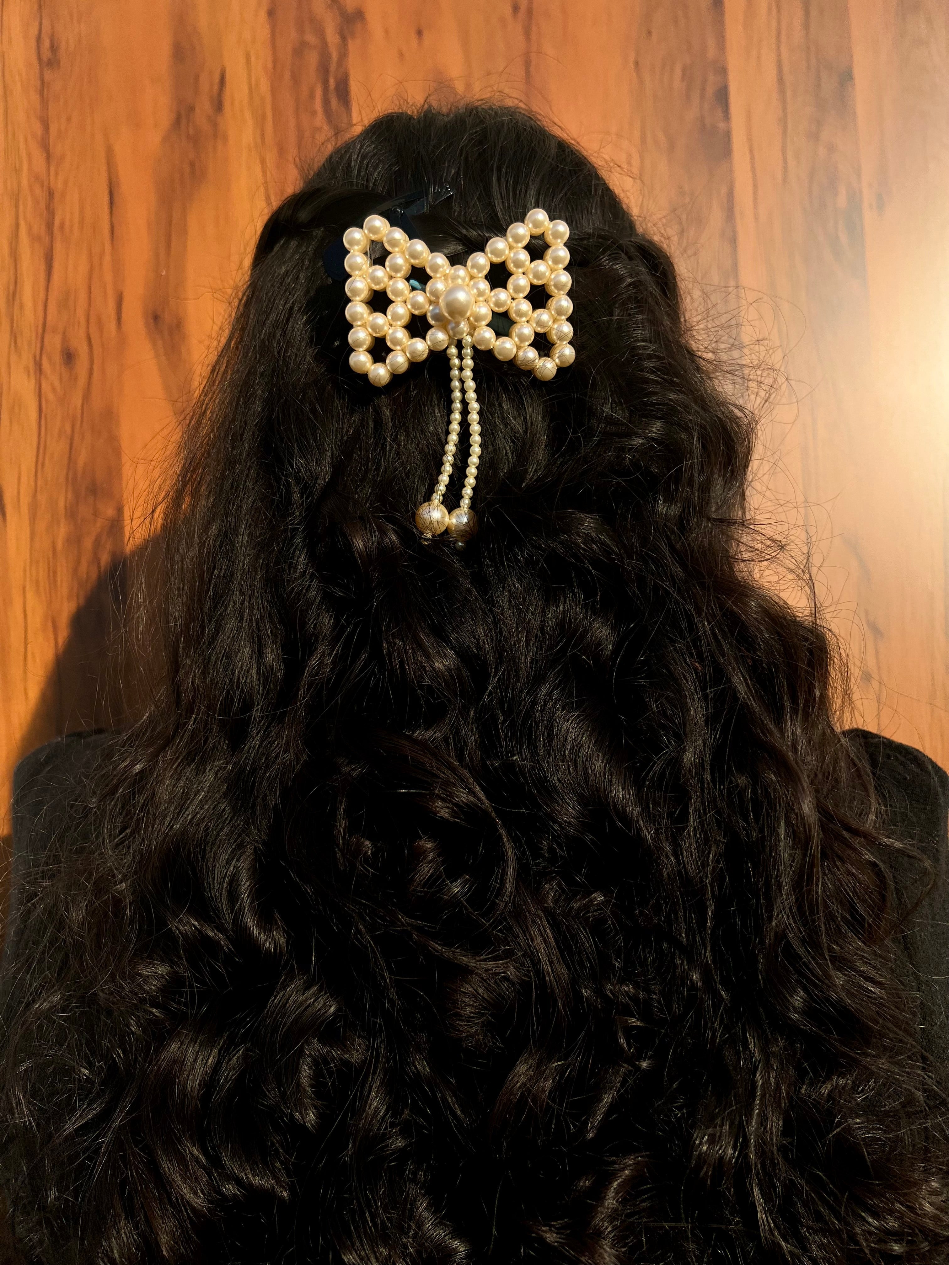 Pearl Bow hair clip
