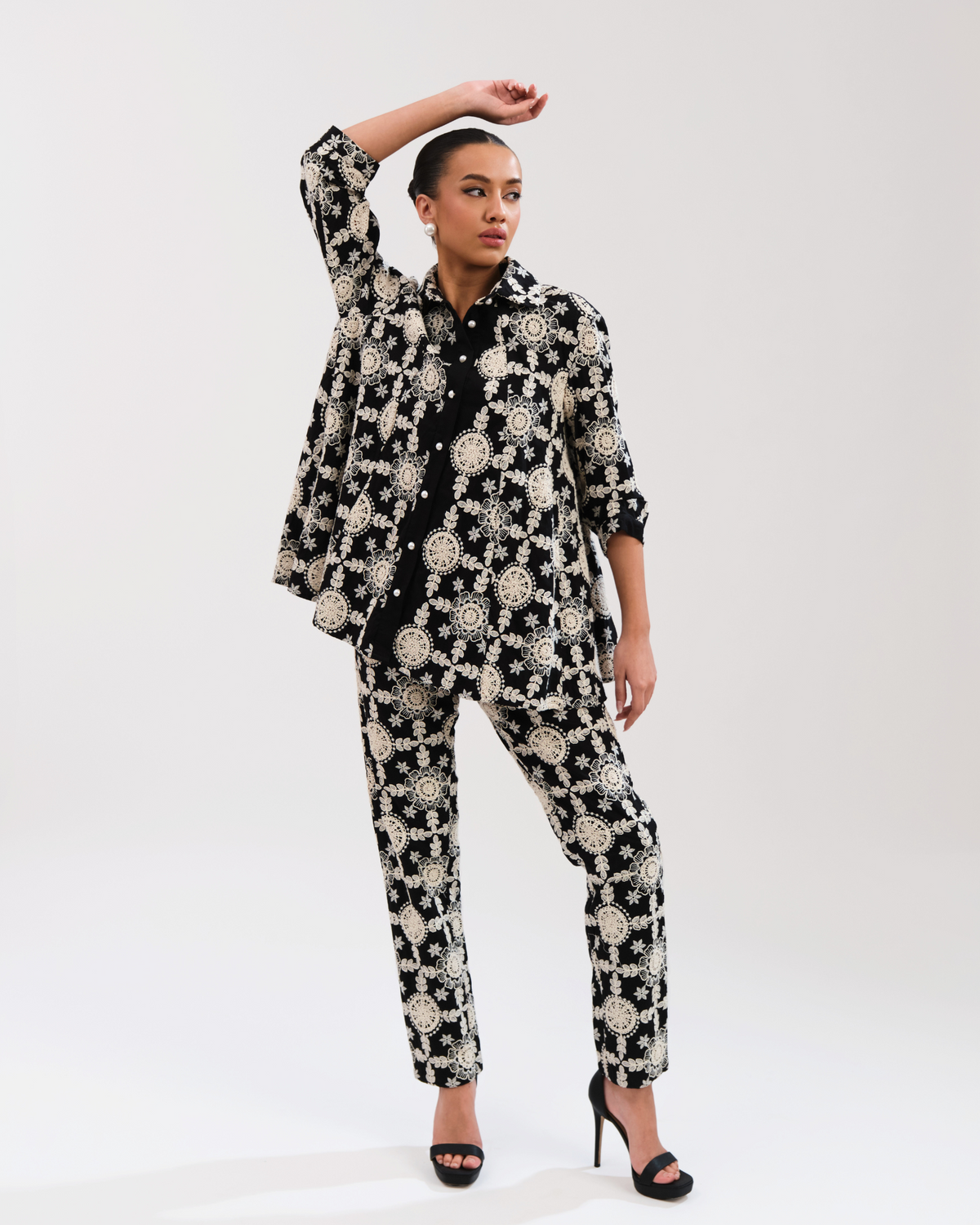 Jenny Flower Cut Pants