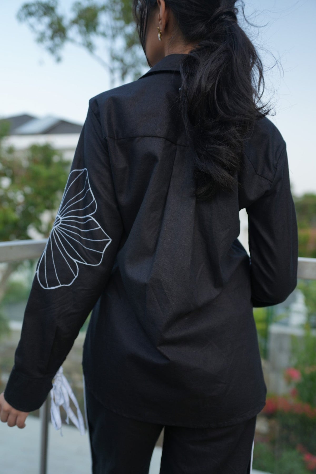 Eclipse Shirt – Noir Black view 2 — HEMPZERO, The Curated Collective