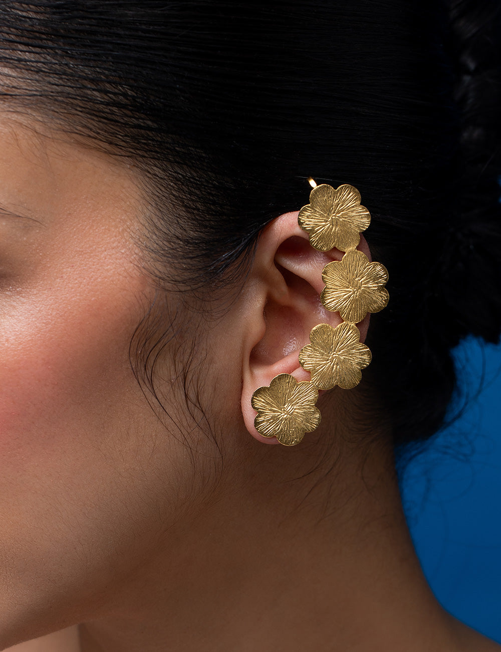 Golden Flower Carved Ear Cuff - Gold