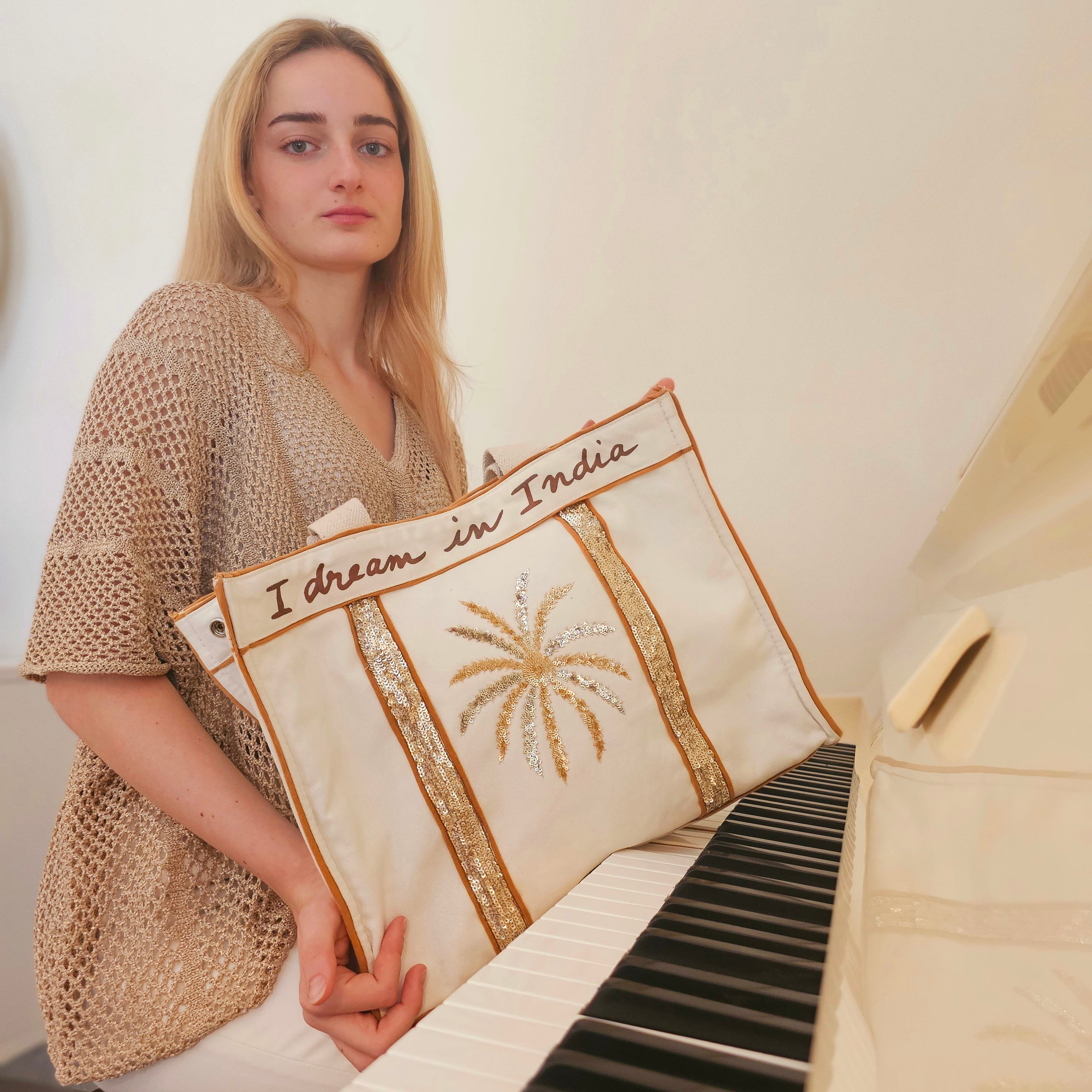 The Sparkler - Medium