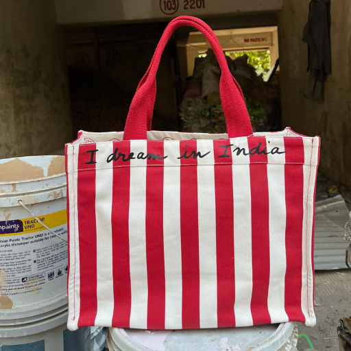 Tara (Vermillion Red)