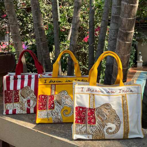 Tara (Vermillion Red)