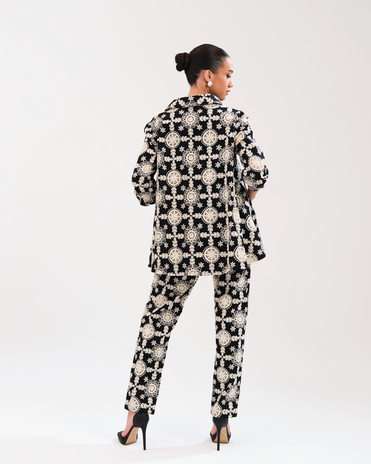 Jenny Flower Cut Pants