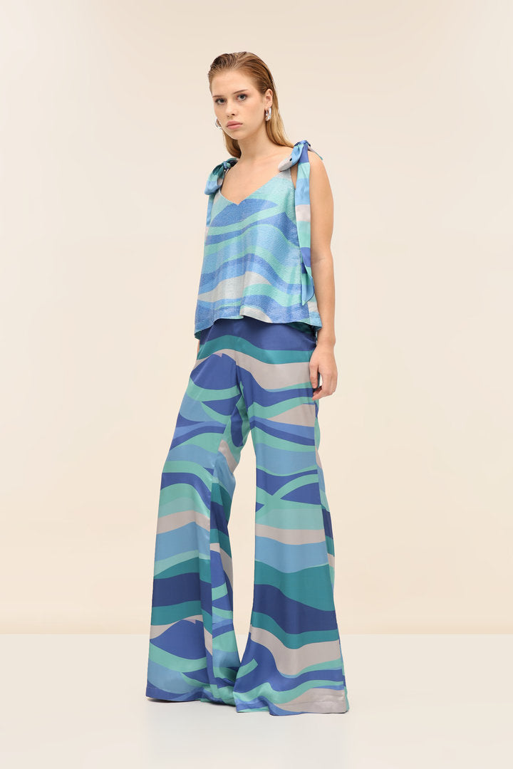 Aurelia Swing Top