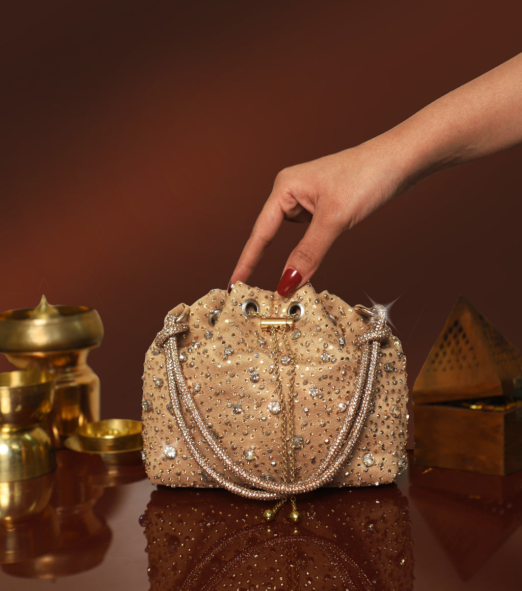 Starry Bucket Bag in Gold