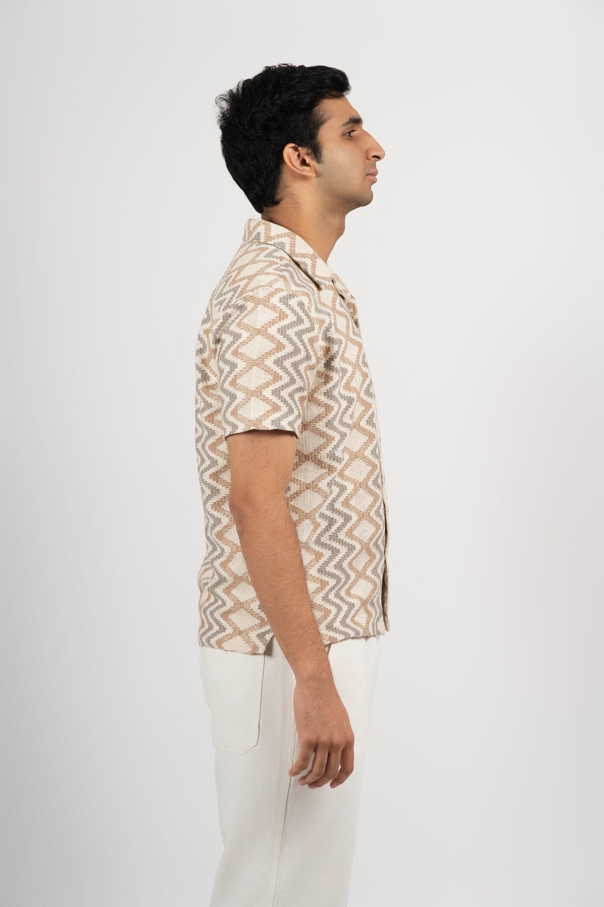 The Vintage Voltage Shirt - Beige