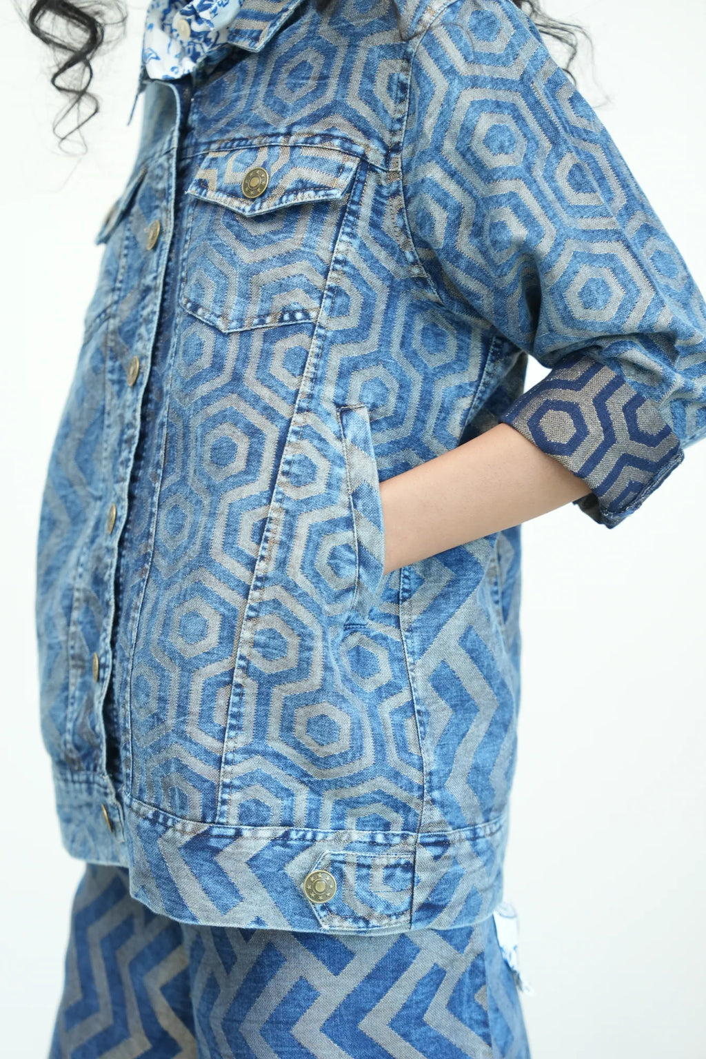 DENIM METALLIC BROCADE GEOMETRIC SHORT JACKET