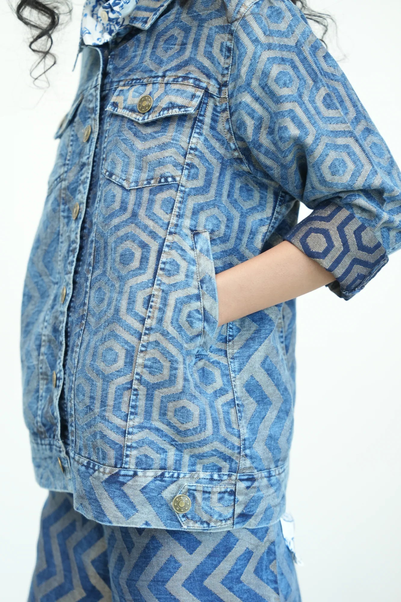DENIM METALLIC BROCADE GEOMETRIC SHORT JACKET