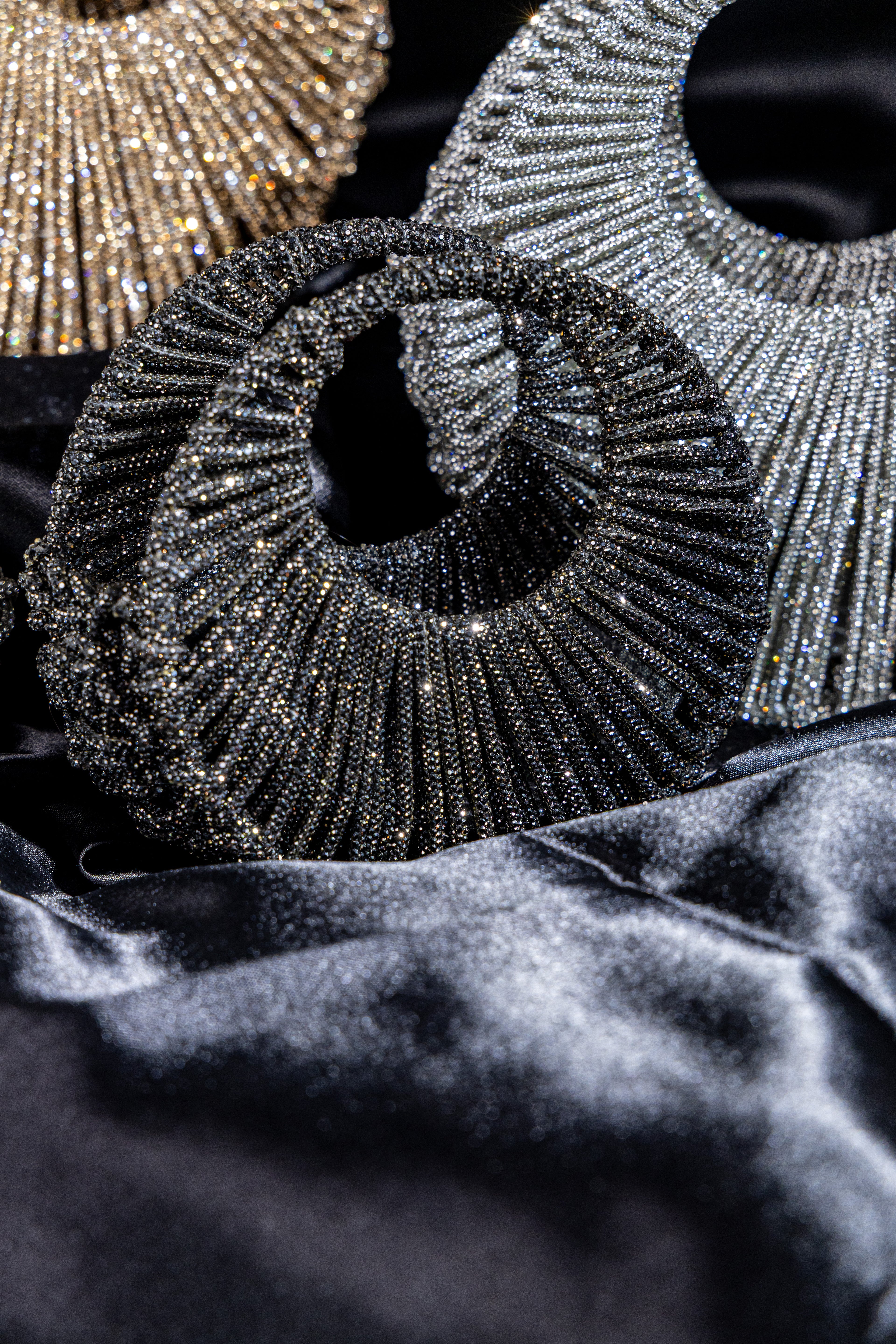 Sera Gunmetal Luxe