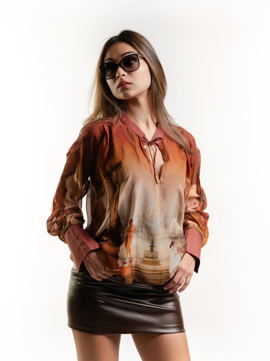 COURTROOM TOP