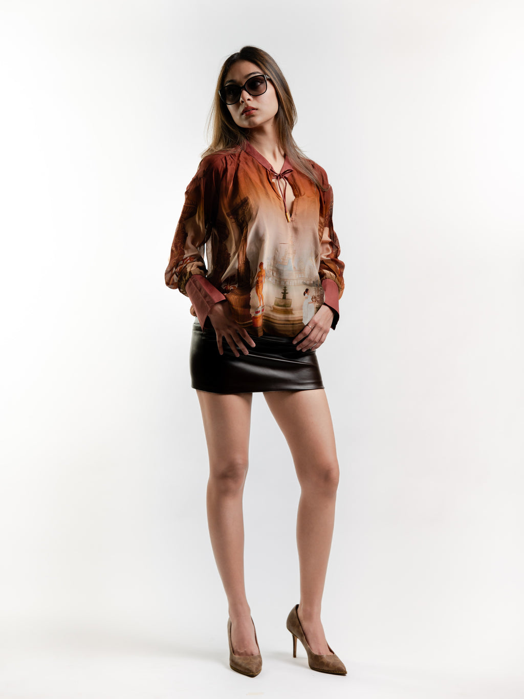 COURTROOM TOP