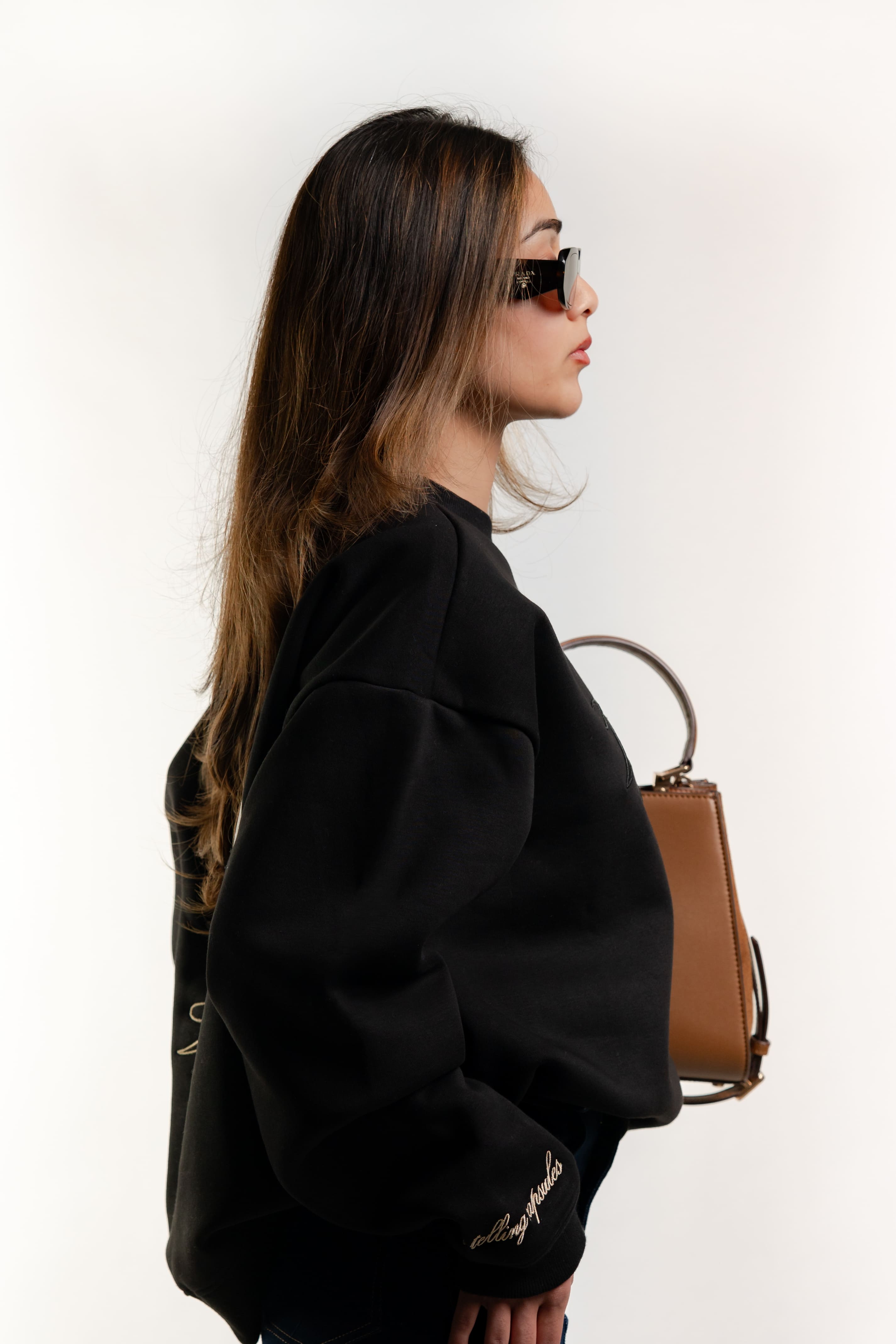 Noir vault classic premium sweatshirt