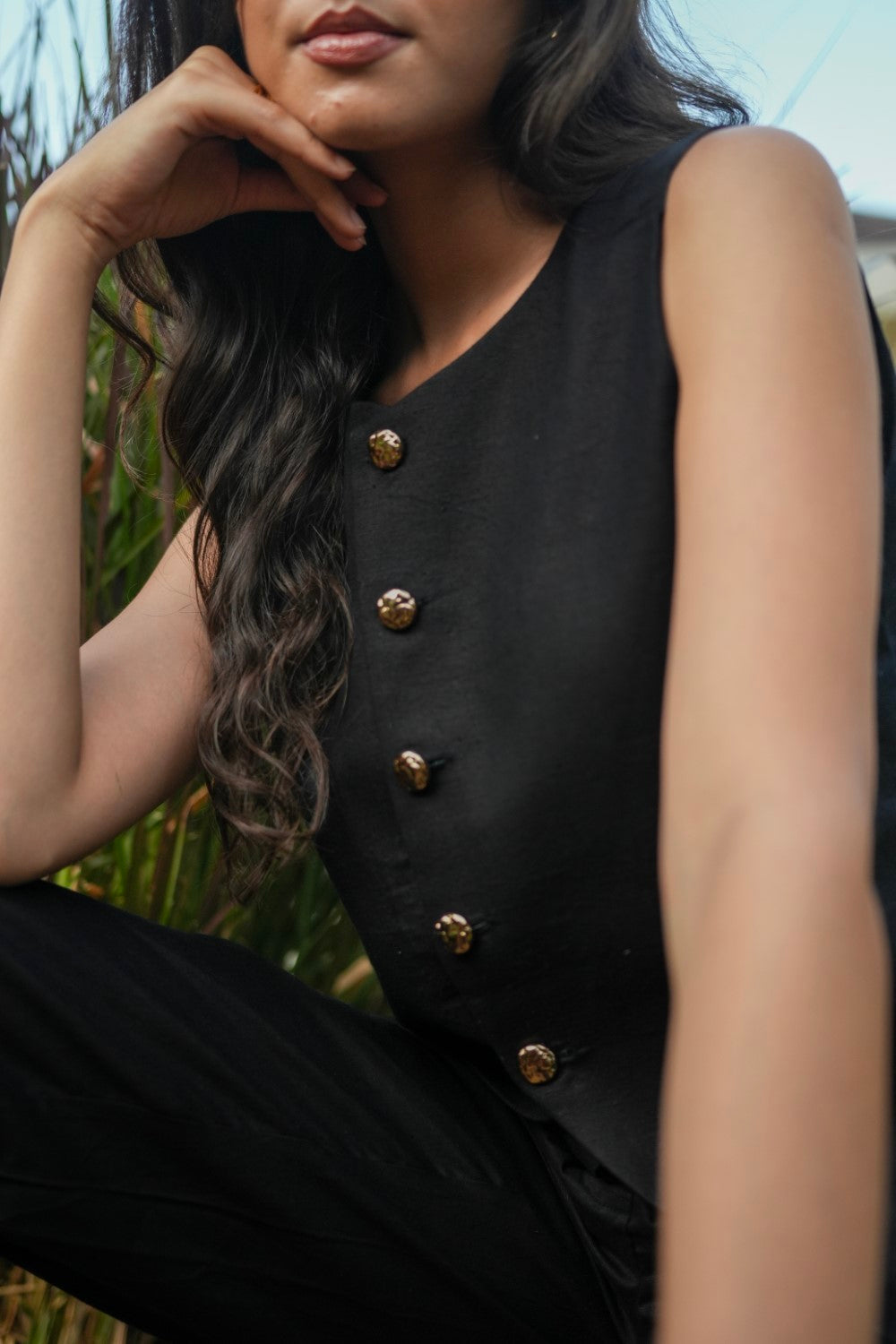 Noir Vest – Charcoal Black view 2 — HEMPZERO, The Curated Collective