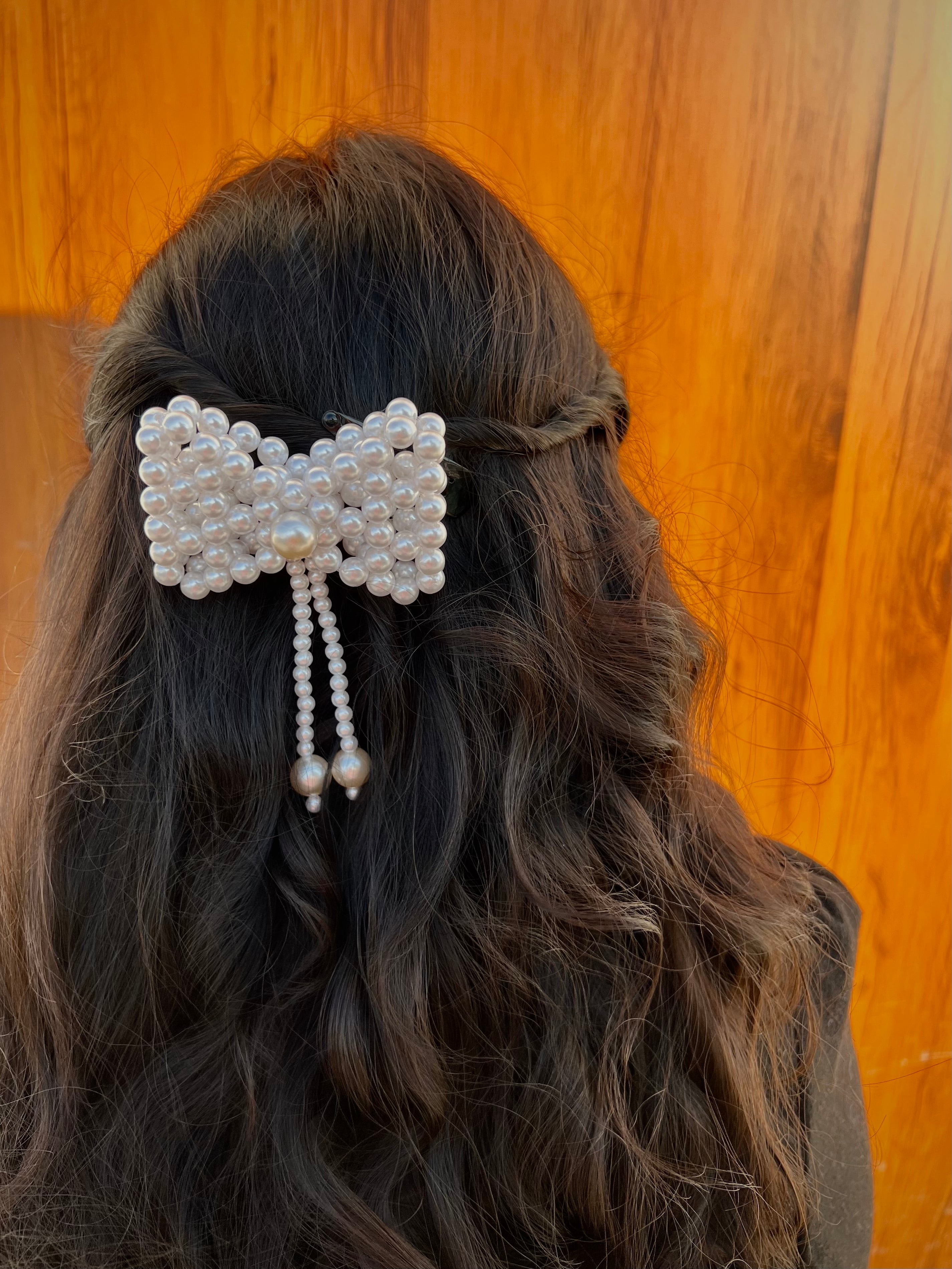 Pearl Bow hair clip