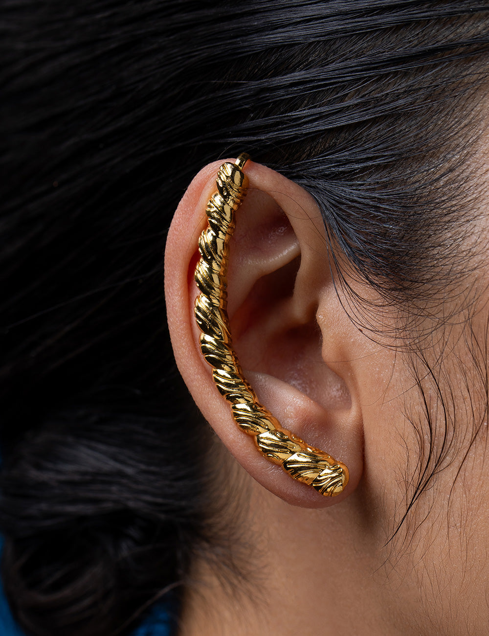 Golden Leaf Tendril Ear Cuff - Gold