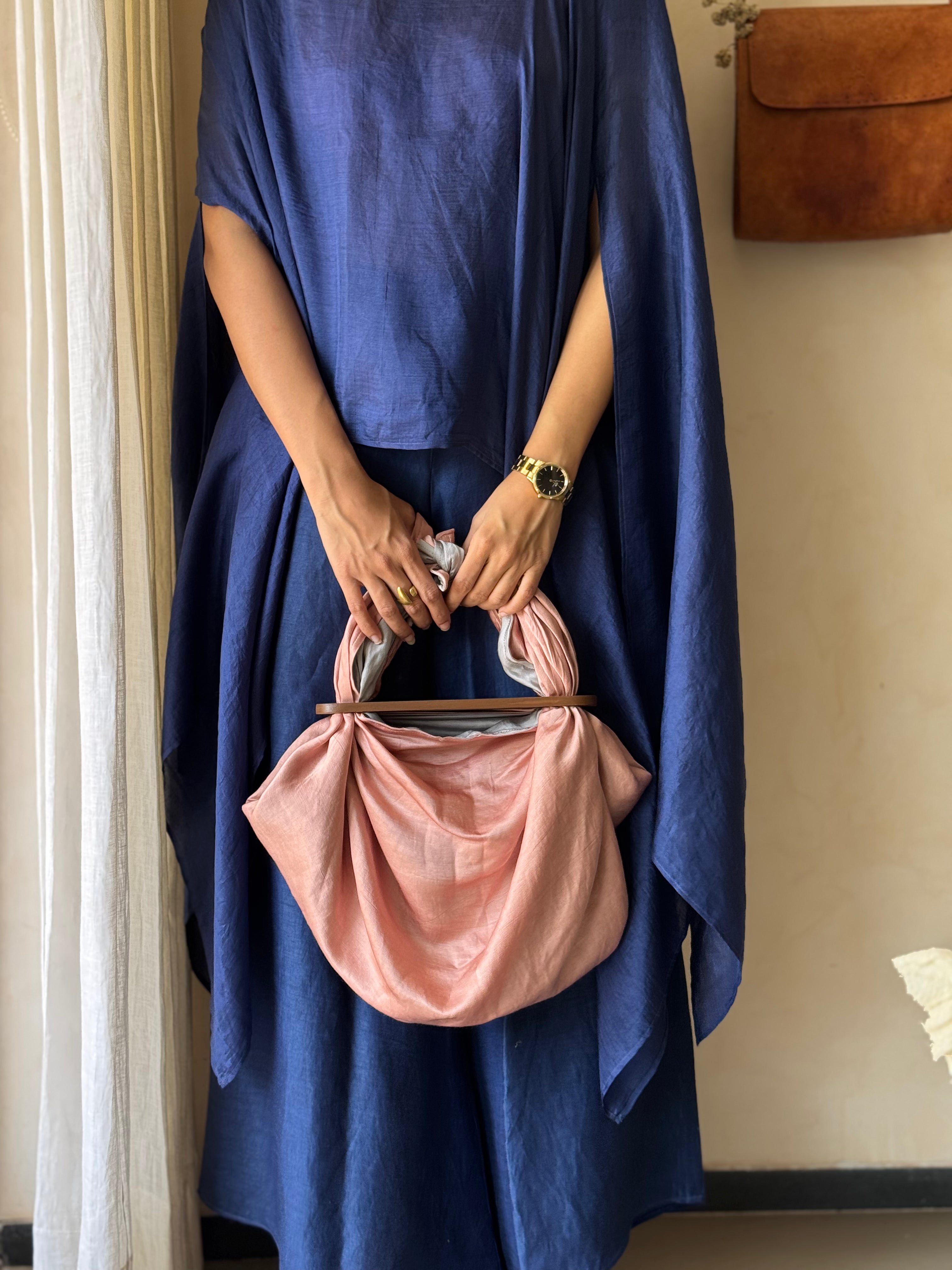 SILK HEIRLOOM TALE - VINTAGE ROSE