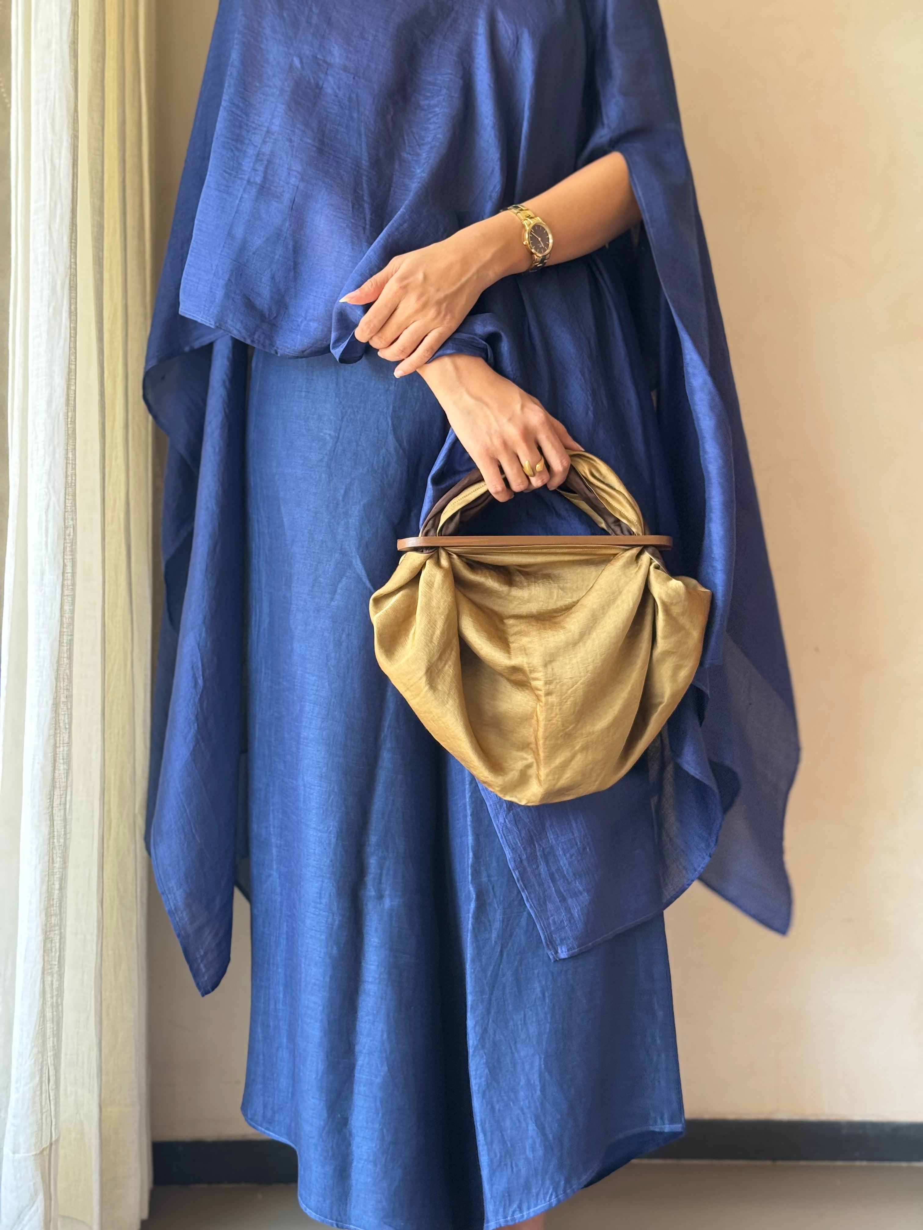 SILK HEIRLOOM TALE - GOLDEN DUSK