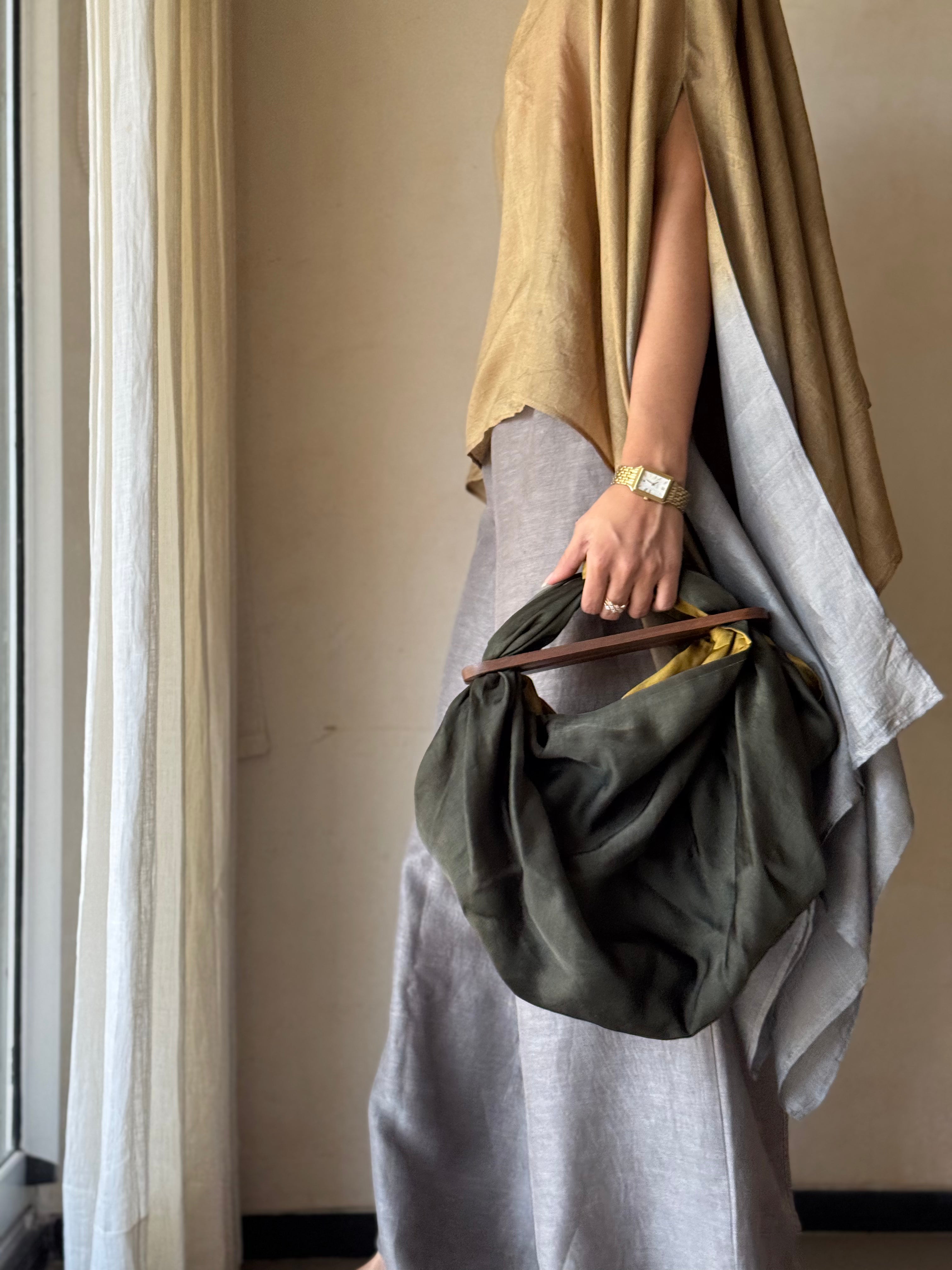 SILK HEIRLOOM TALE - STILL GROVE