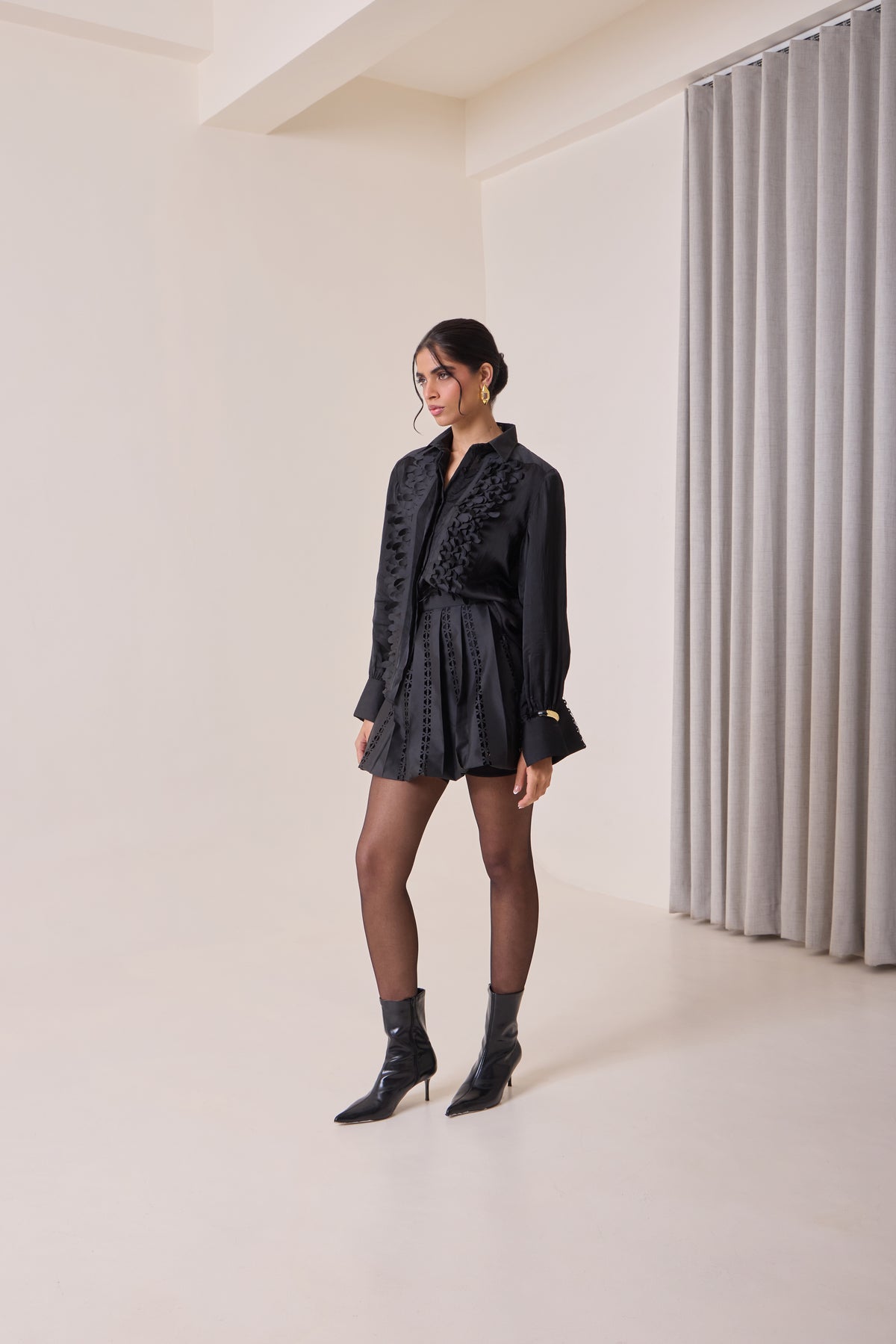 Noir Art-Cut Shirt view 2 — Needle ten, The Curated Collective