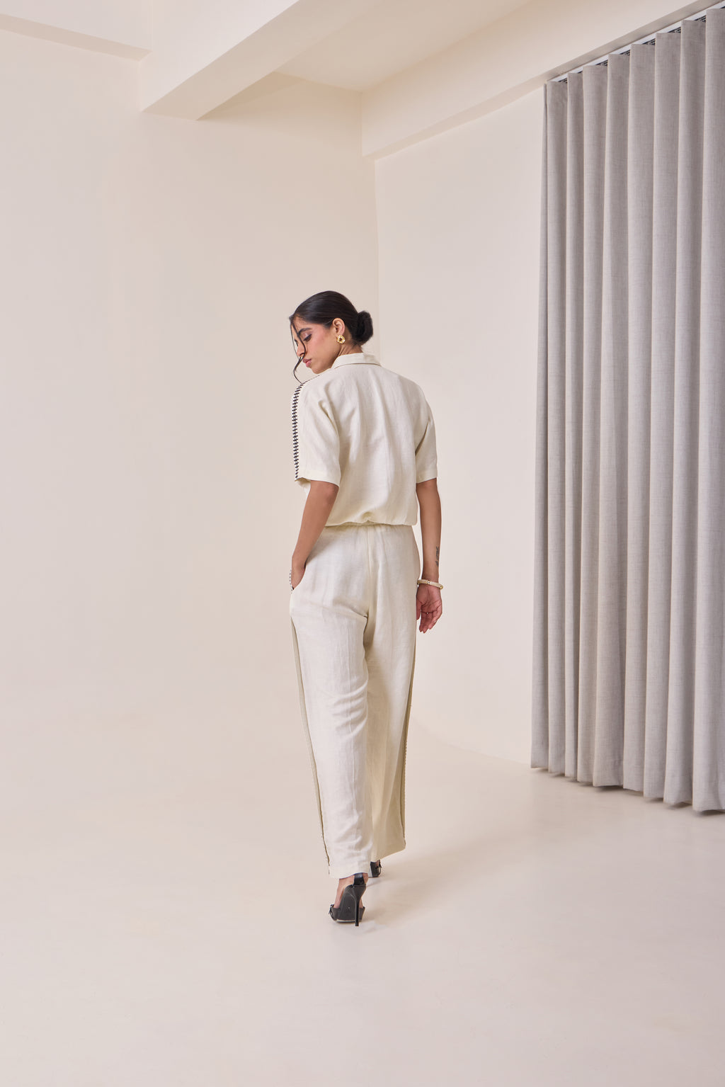 Linen Thread-Work Shirt