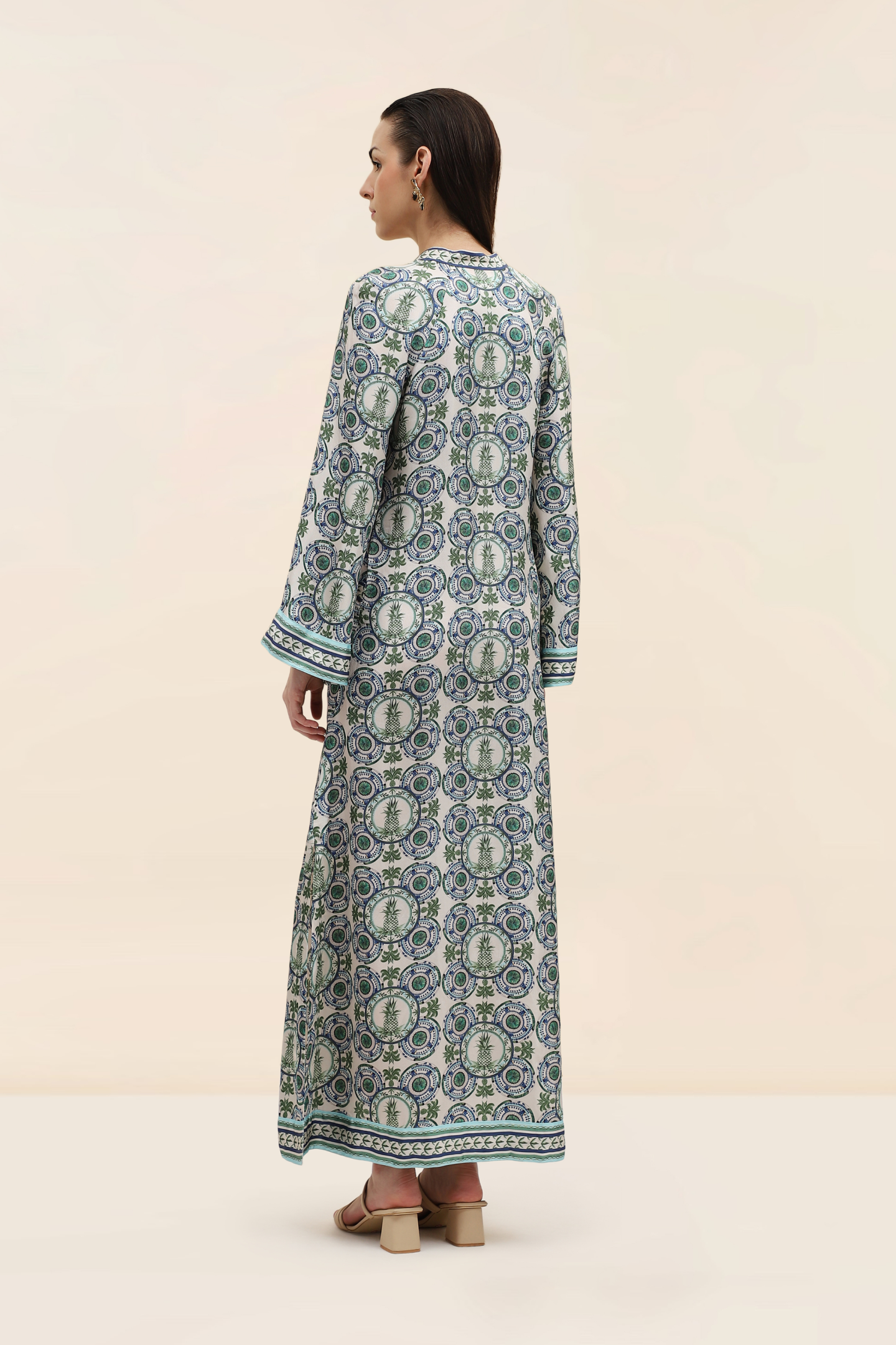 NYLA KAFTAN