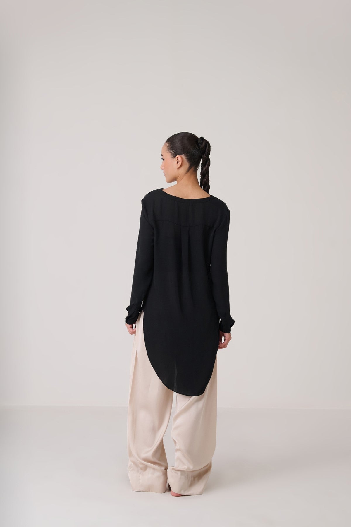 UMI - Top — view 3