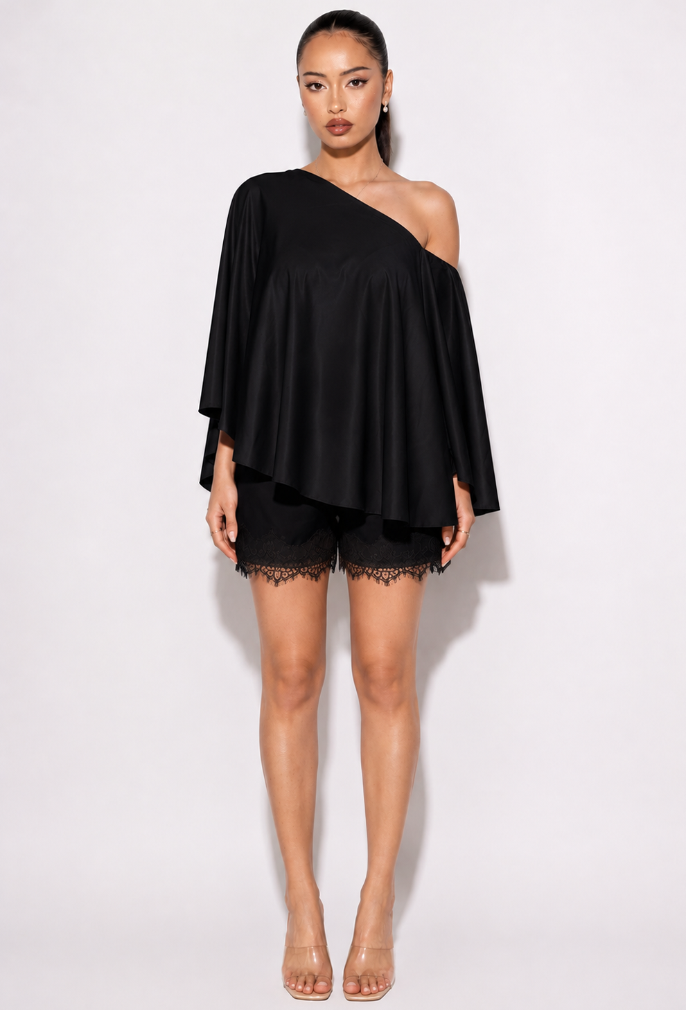 The Élan noir drape set