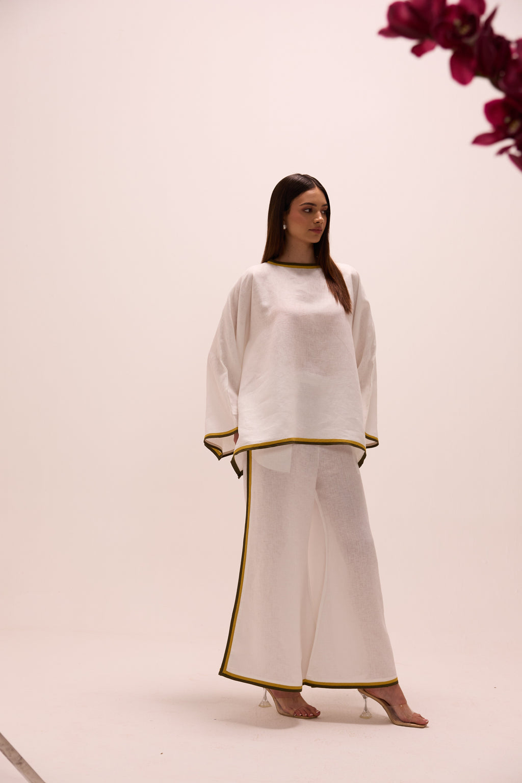 Haku Asymmetric Set